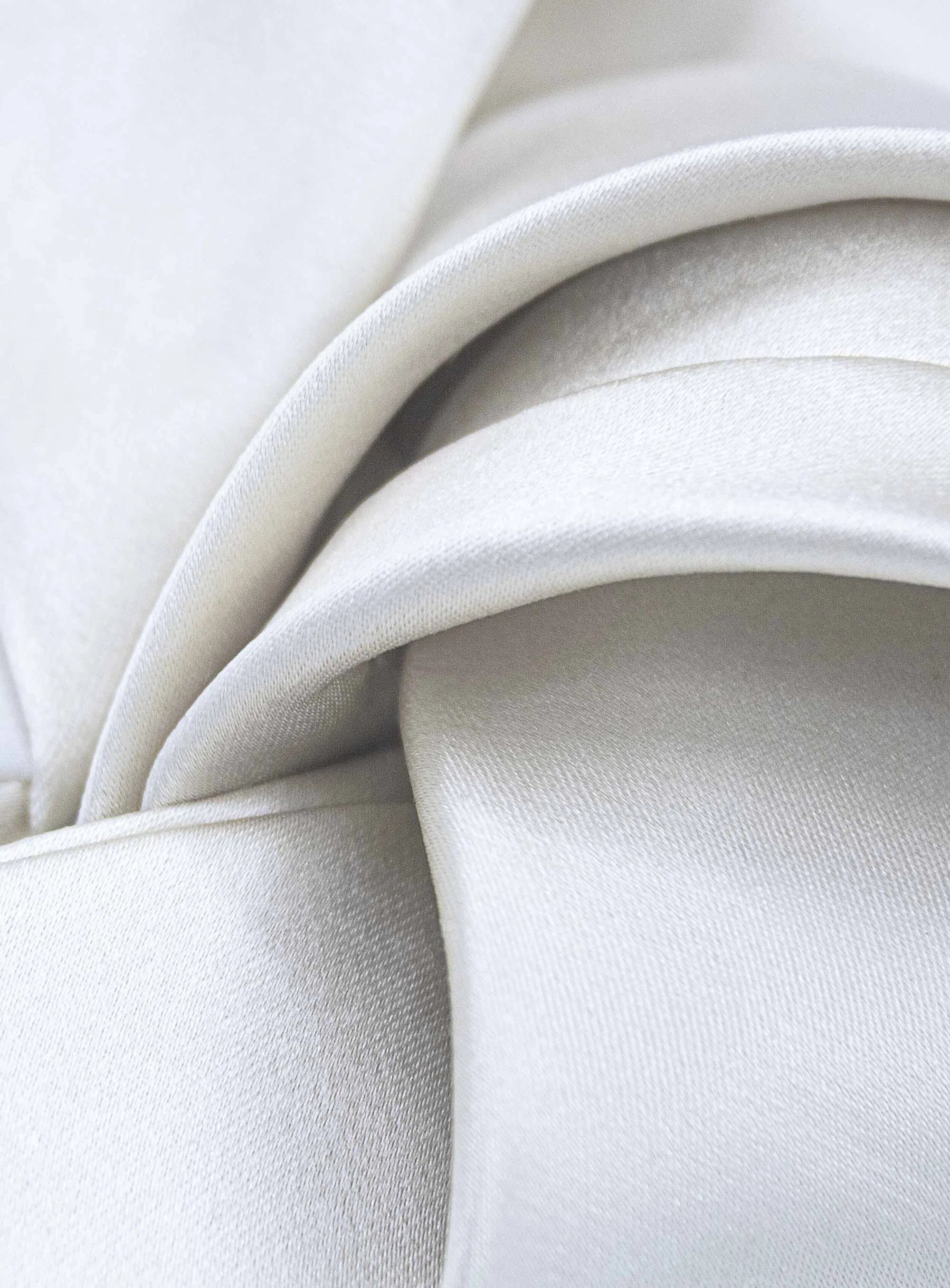 Essential White Silk Tie