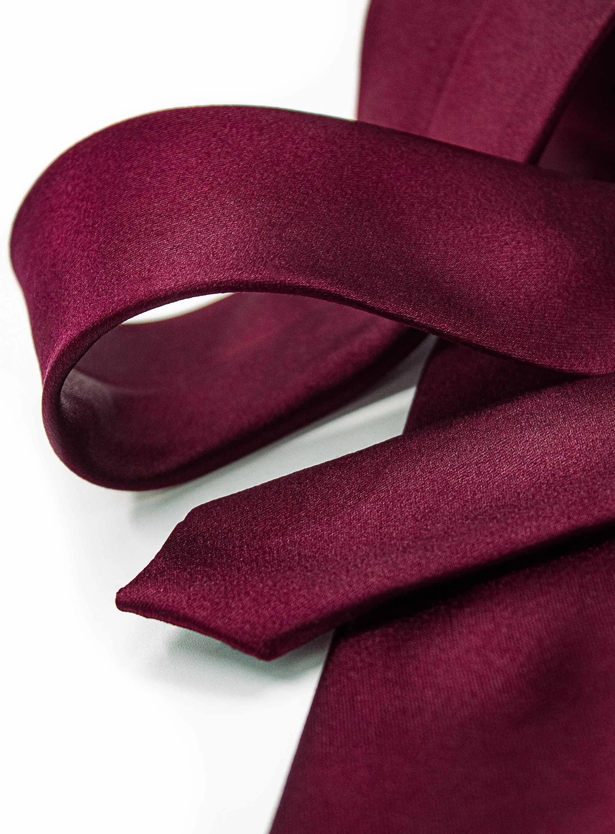 Essential Burgundy Silk Tie
