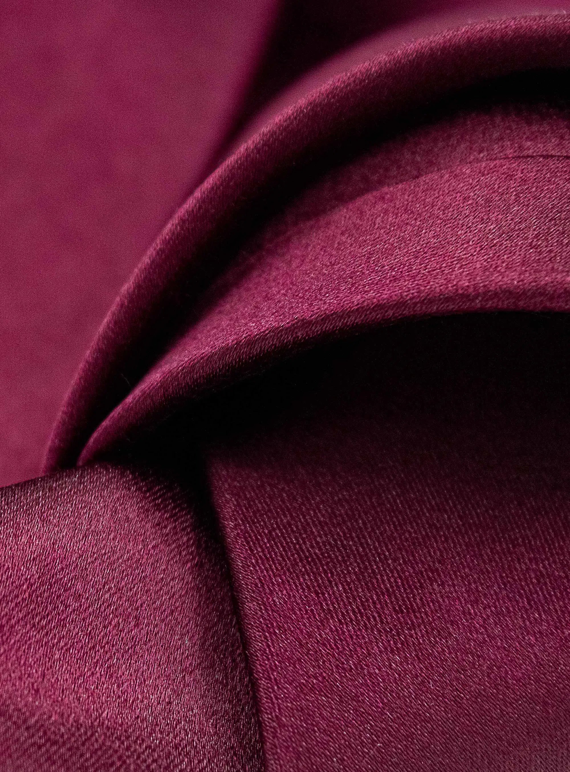 Essential Burgundy Silk Tie