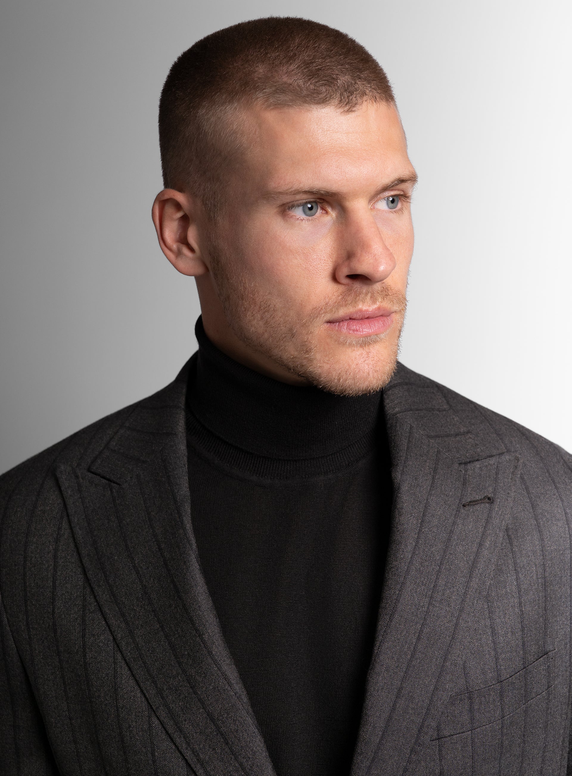 Close-up of the Baroncelli Striped Brown Sport Jacket