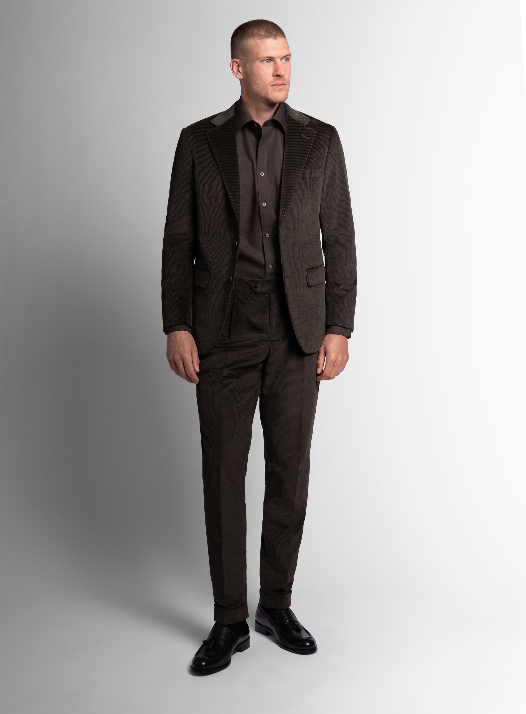 Man wearing the Vitale Corduroy Olive Green Sport Jacket