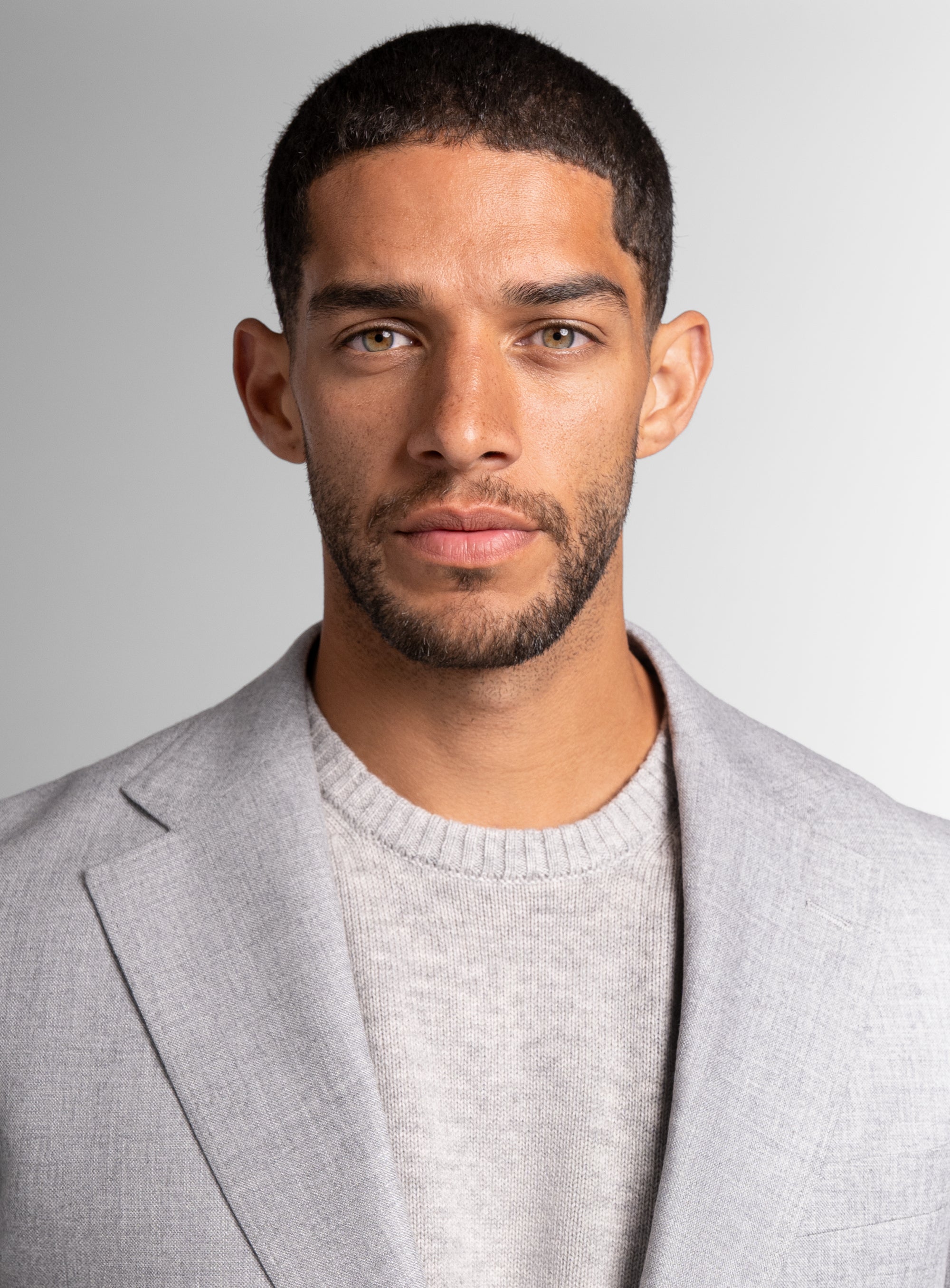 Close-up of man wearing the Mondovi Silver Milled Basketweave Jacket