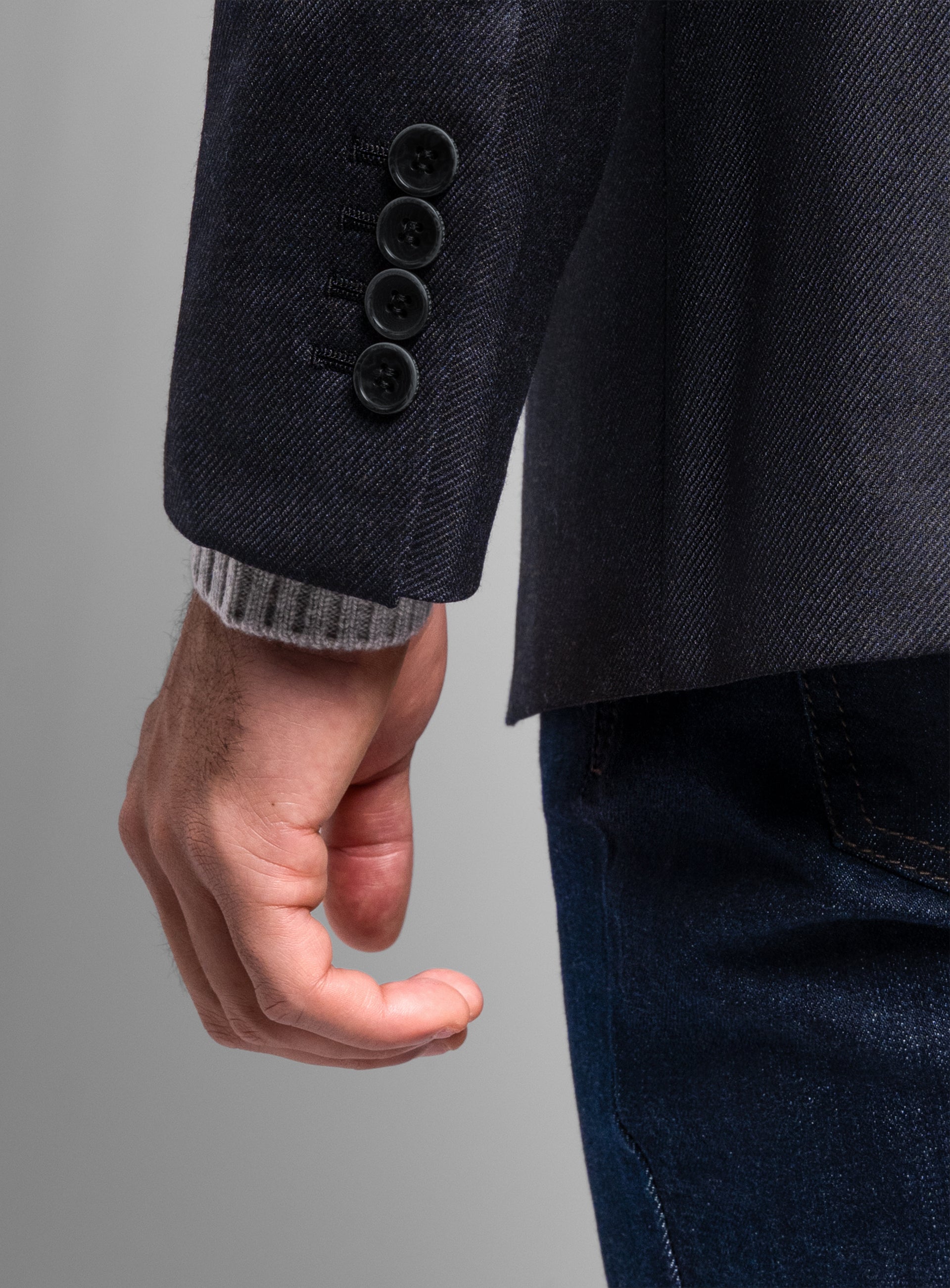 Picture of the sleeves on the Vito Twill Black Jacket
