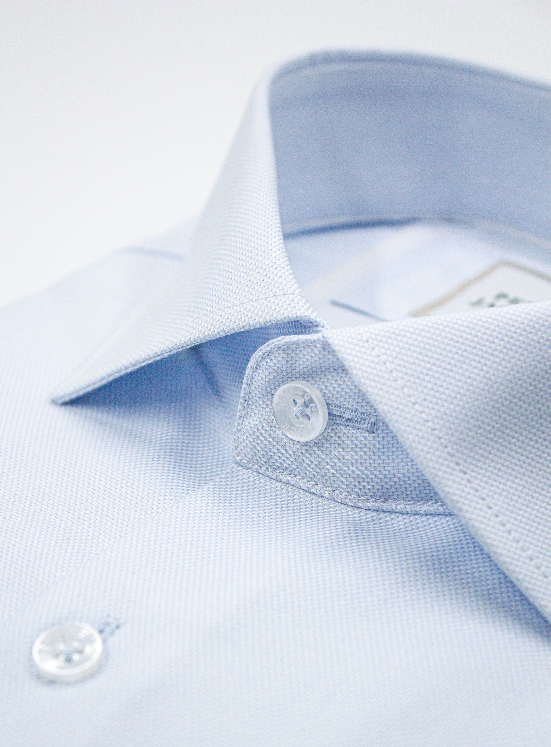 Close-up of the collar on the Milan Luxe Weave Sky Blue Shirt