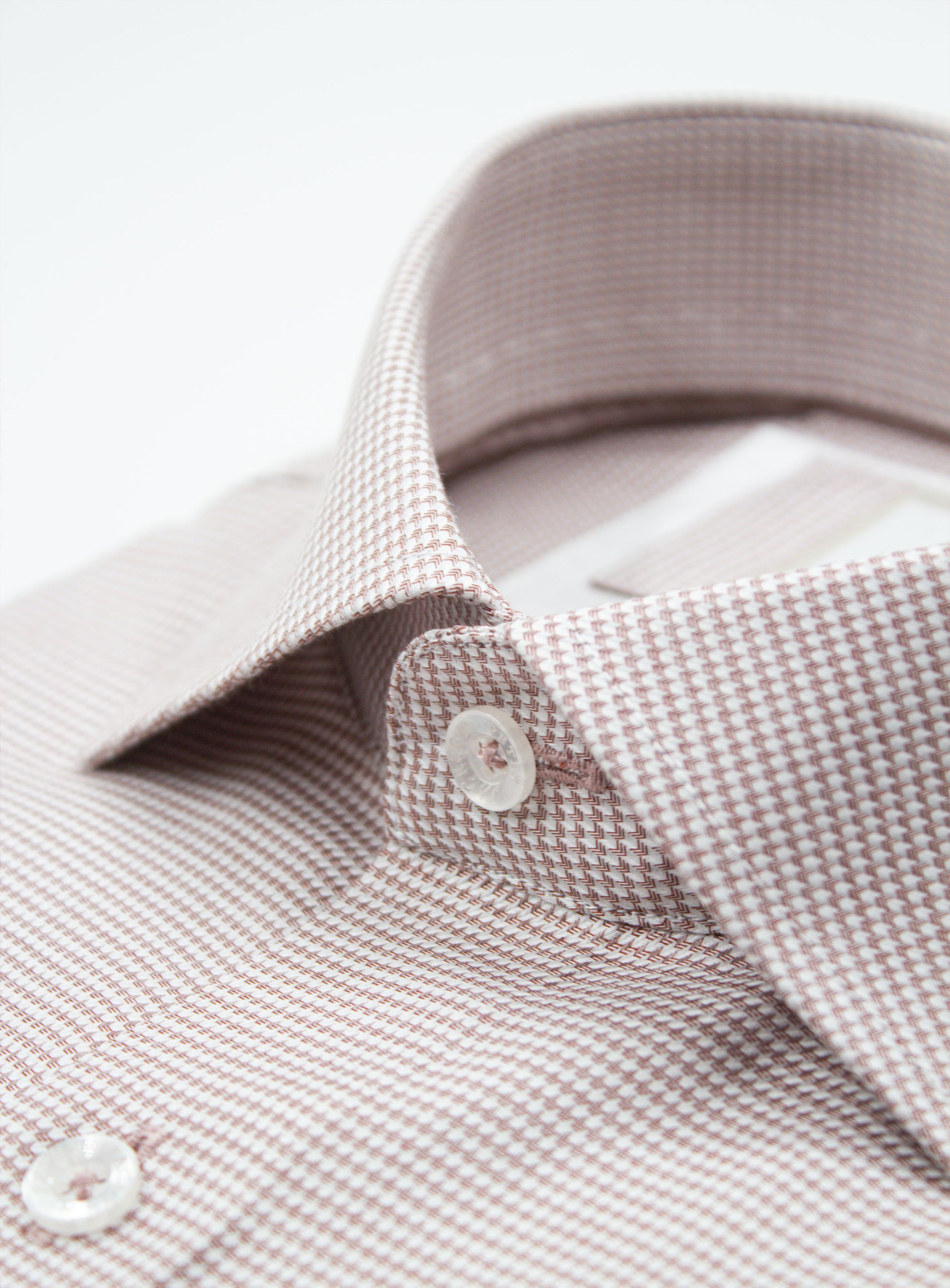 The collar on the Milan Brown Puppytooth Shirt