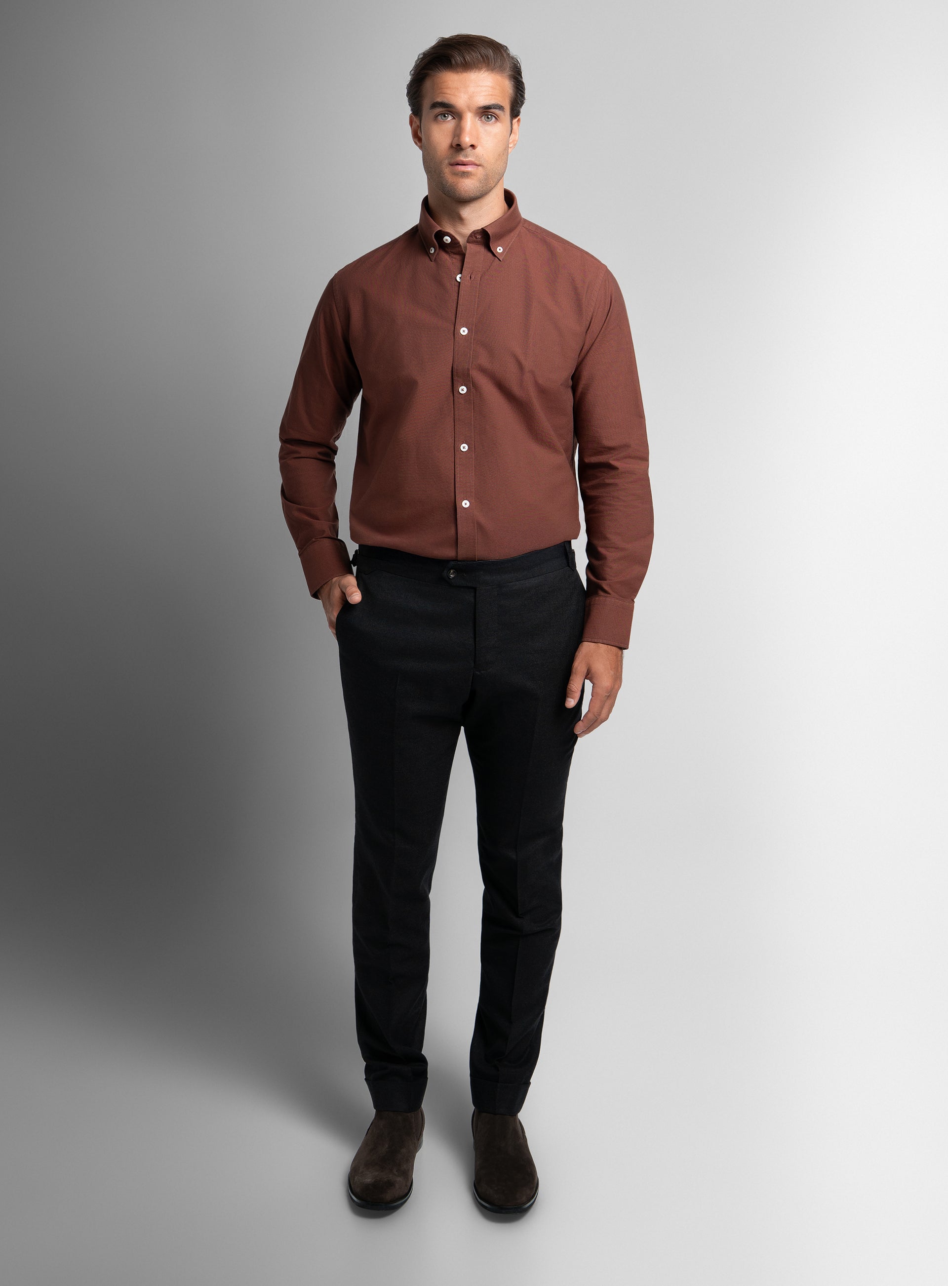 A man wearing the Paolo Oxford Slim Fit Siena Shirt