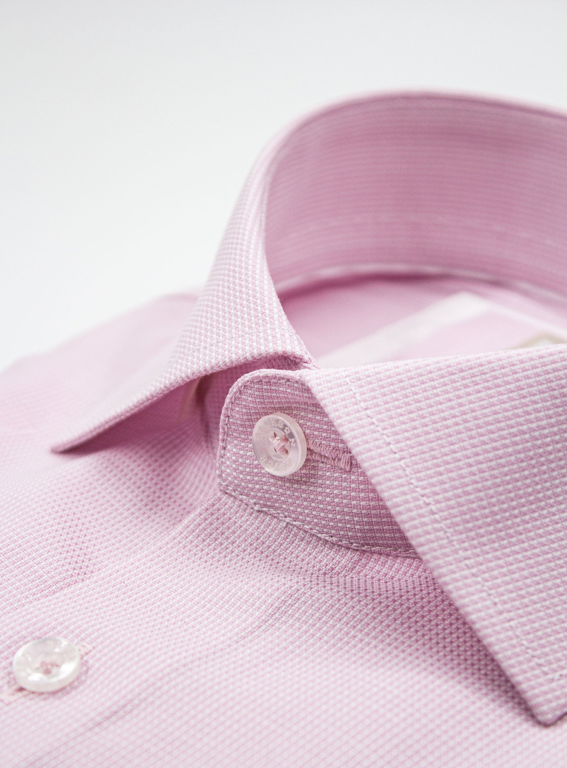Close up of the collar on the Milan Micro Pink Shirt