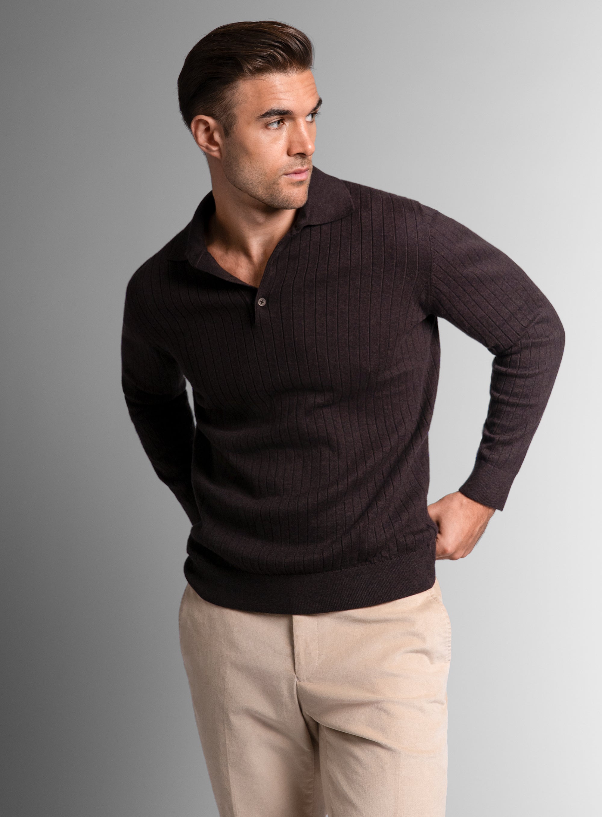 Man wearing the Cotton/Cashmere Fine Rib Brown Polo Knit