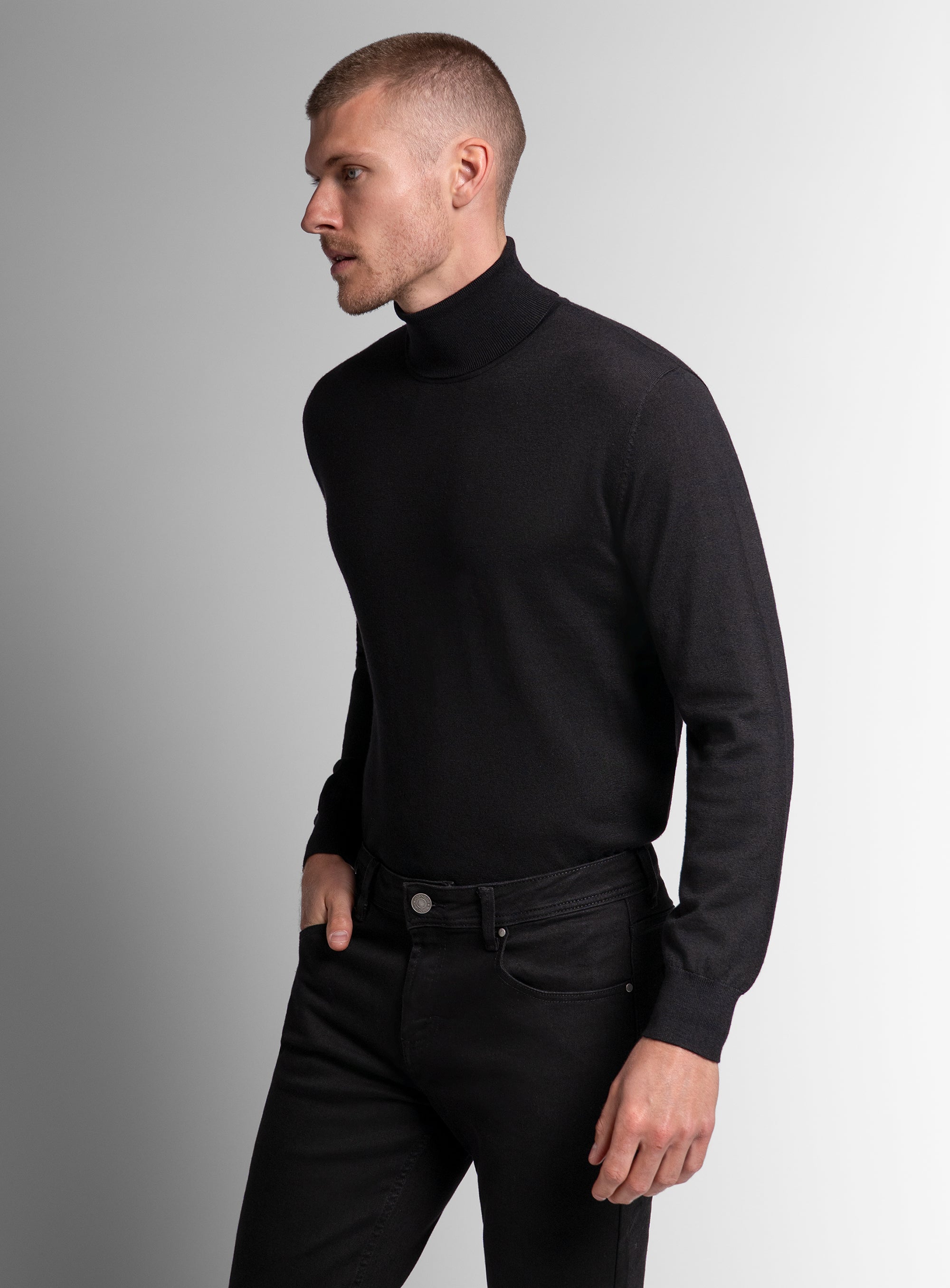 Merino Wool Black Turtleneck Knit