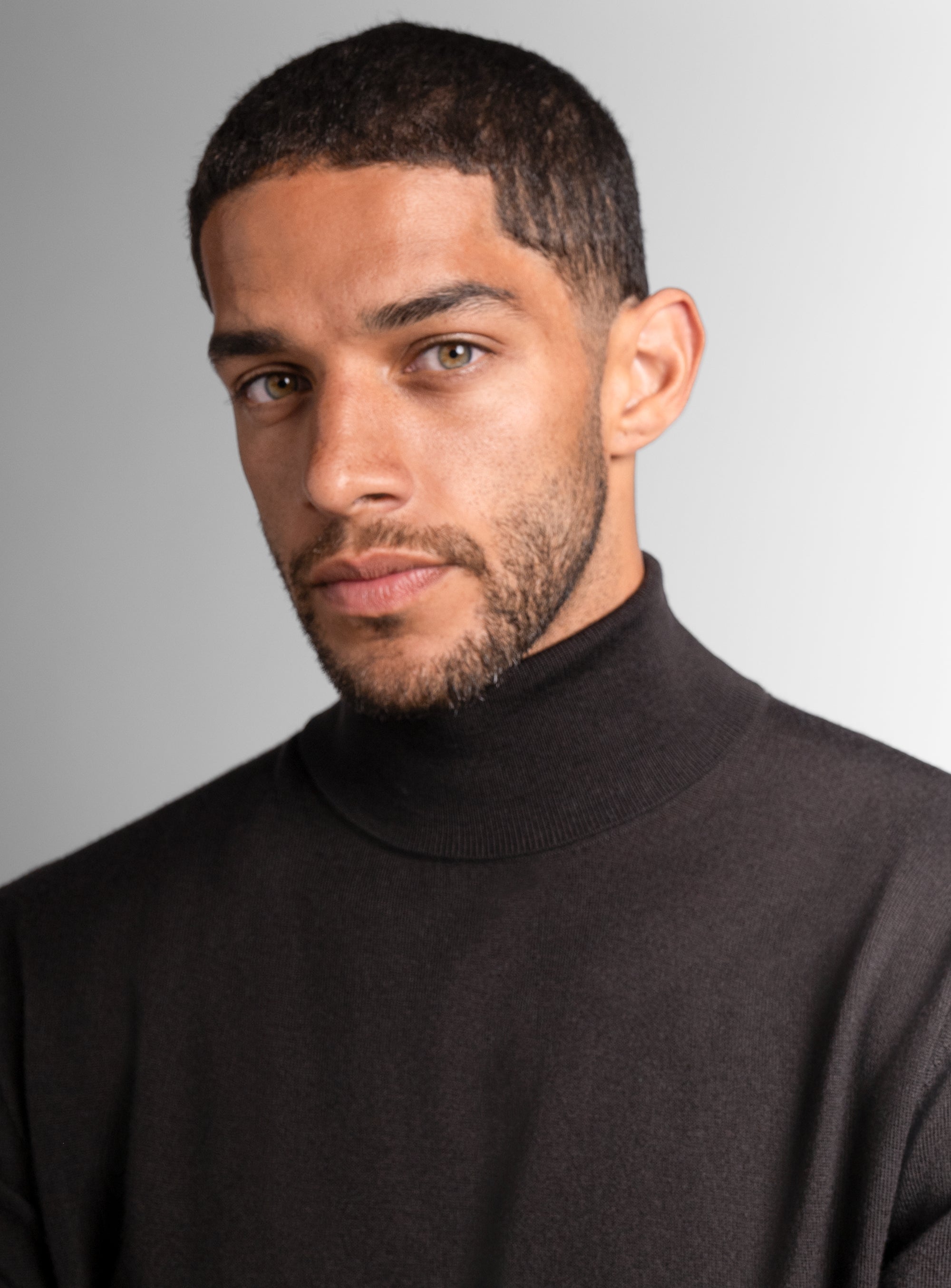 Merino Wool Brown Turtleneck Knit