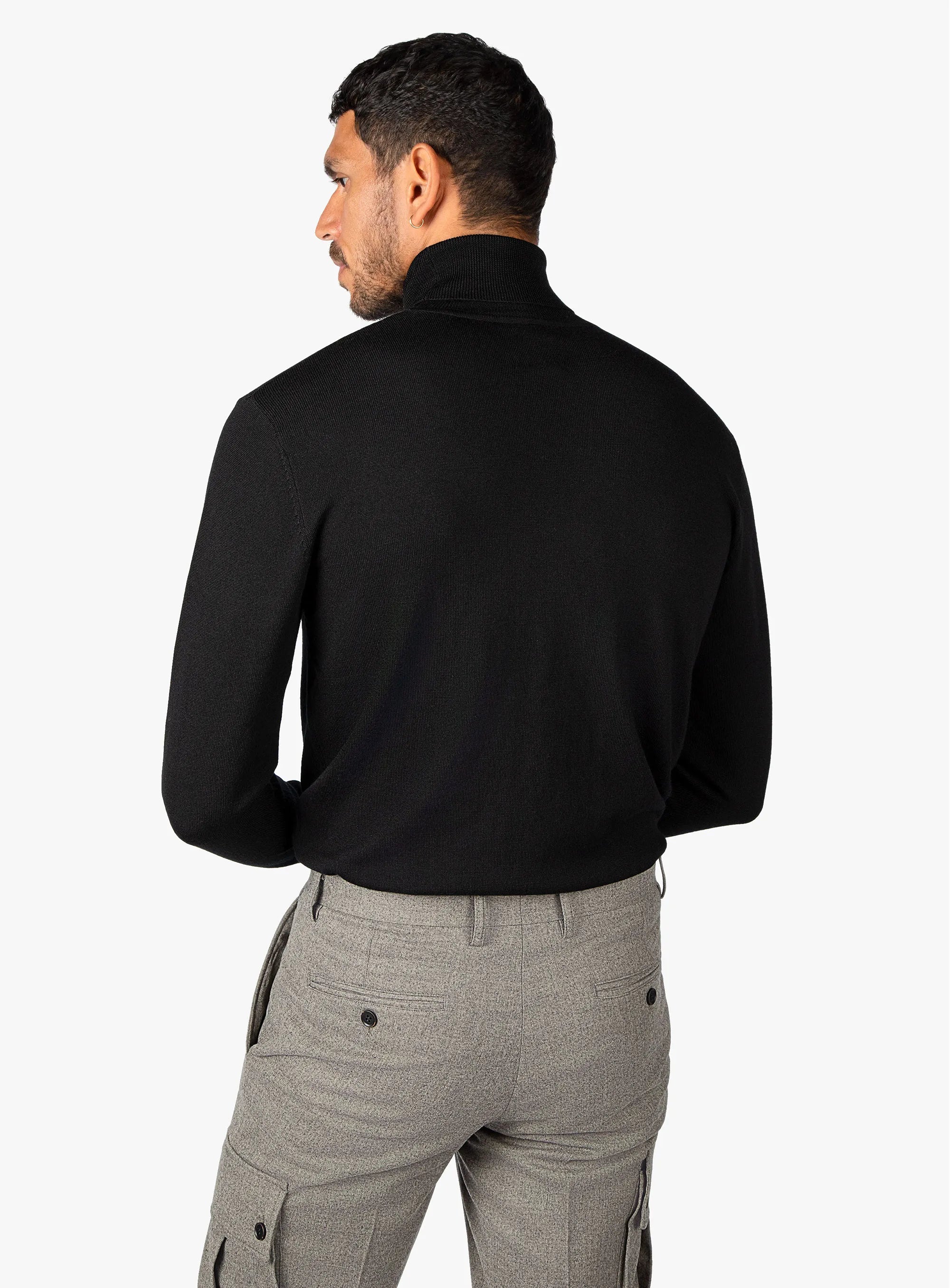 Merino Wool Black Turtleneck Knit